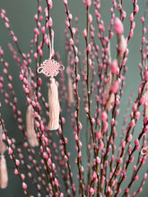 Load image into Gallery viewer, 大吉 (dàjí) Light pink