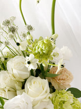 Load image into Gallery viewer, Premium Fresh Orchid Vase Arrangement