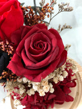 Load image into Gallery viewer, Queen of Hearts