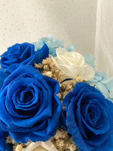 Load image into Gallery viewer, Alice Bloom Box Blue Rose