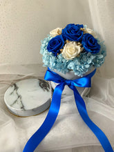 Load image into Gallery viewer, Alice Bloom Box