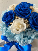 Load image into Gallery viewer, Alice Bloom Box Blue Rose