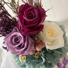 Load image into Gallery viewer, Petite Aurora Wonderland Tall Vase