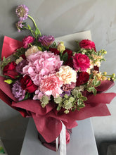 Load image into Gallery viewer, Strong Bouquet