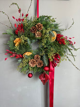 Load image into Gallery viewer, Mulled Wine Wreath
