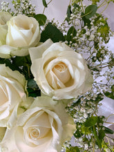 Load image into Gallery viewer, White Roses Vase
