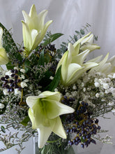 Load image into Gallery viewer, White Lily Bouquet
